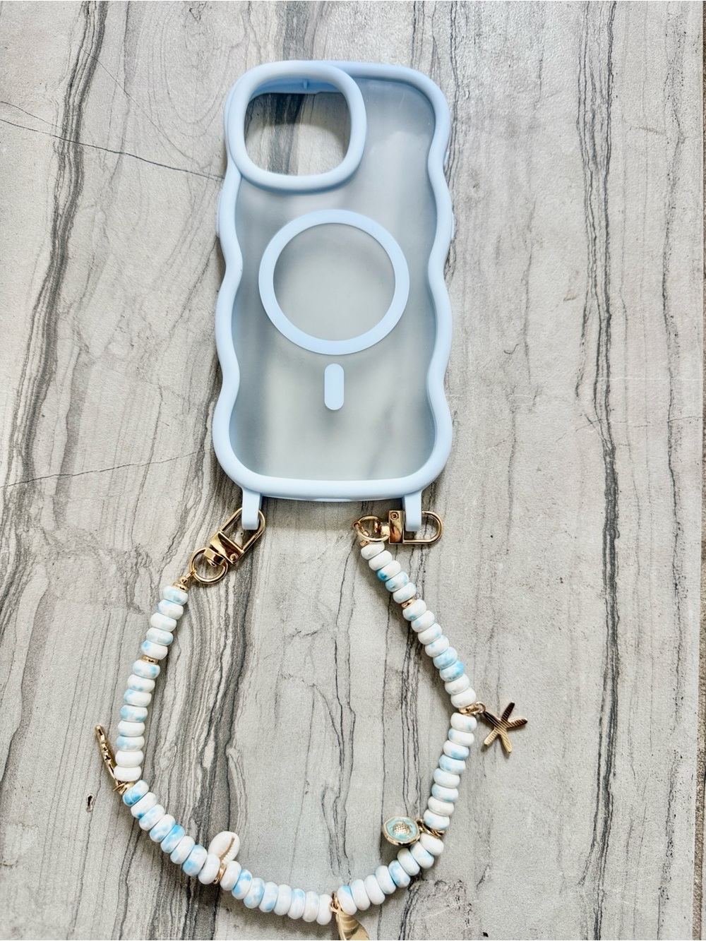 15 Pro Max Light Blue MagSafe Silicone Phone Case with Beaded Strap